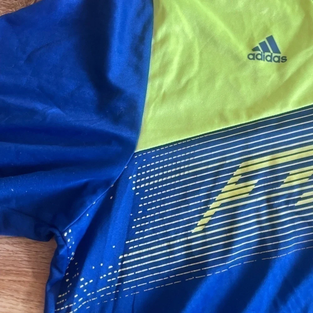 Adidas F-50 short sleeve training tee for men Color blue/yellow men size large